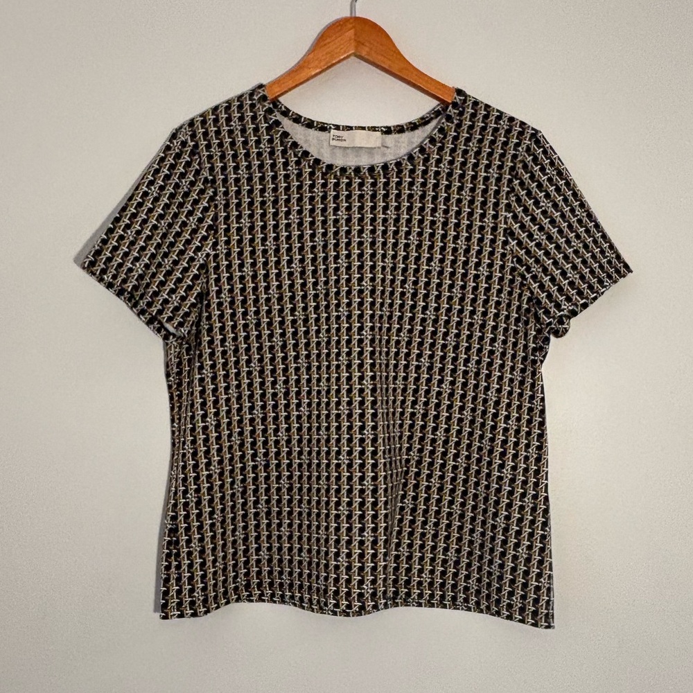 Tory Burch Black and White Geometric Short Sleeve Top - Picture 2 of 10